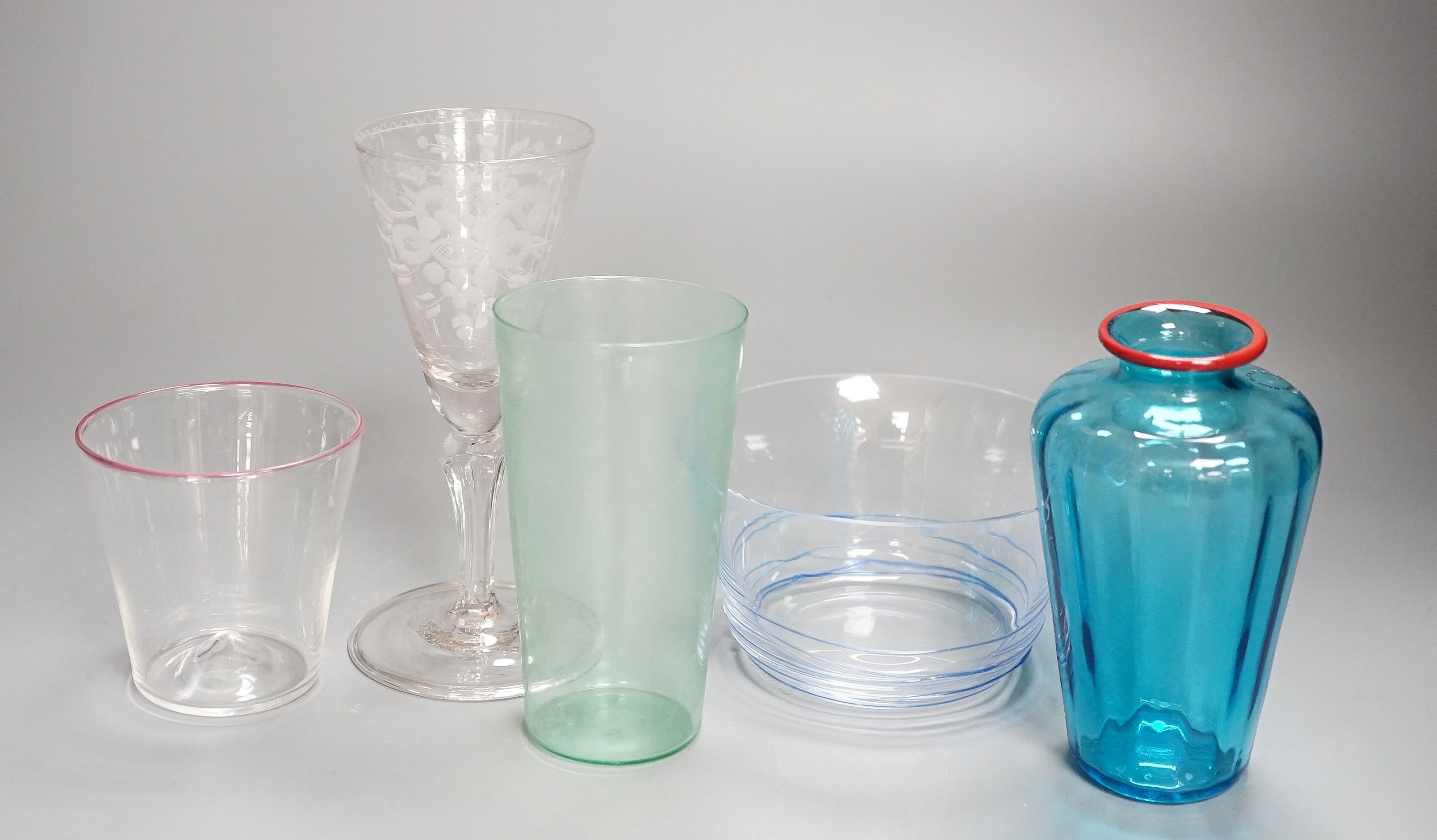 Venini Murano glass vases, jugs and carafes with red trailed rims, tallest 24 cm, la Murrina sets of glass bowls , a lemonade set, a set of Murano table glass with trailed pink rims etc.